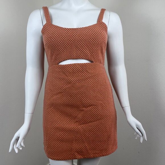 First Monday Lollypop Swiss Dot Size L Knit Cut Out Retro Sheath NEW Mini Dress - Picture 6 of 16